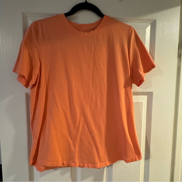 lululemon athletica Tops - Lululemon love tee - EUC